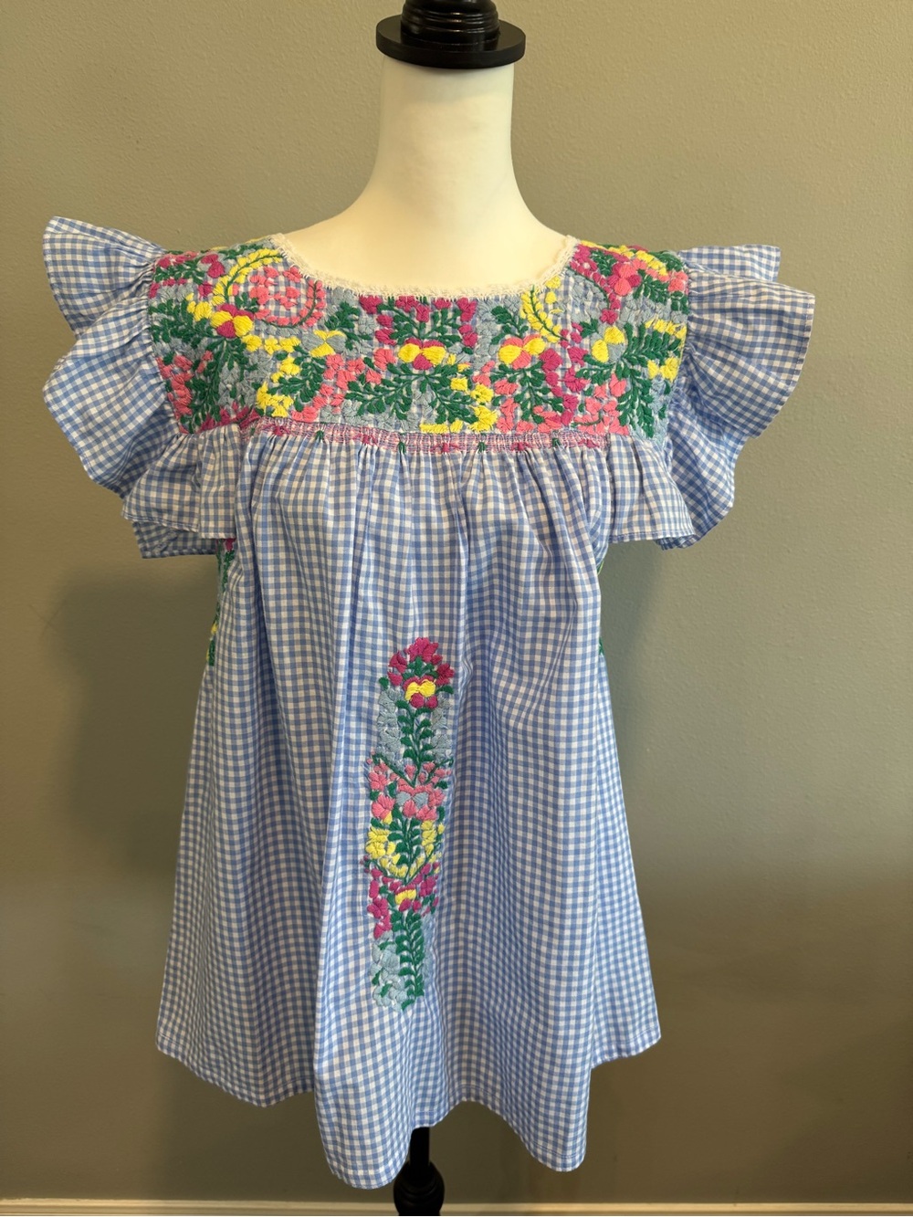 Mi Golondrina Gingham Floral Embroidered Flutter-Sleeve Top Large